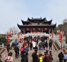 喀什湖北旅游攻略(七月湖北旅游攻略)