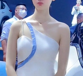 喀什大学女生模特特殊兼职(大学生兼职模特怎么联络)