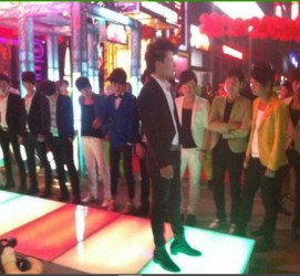 喀什深圳夜总会伴游模特雇用(深圳KTV模特雇用)