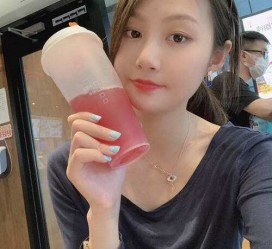 喀什雇用网红商务伴游女(雇用网红商务伴游女员工)