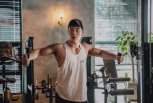 喀什肌肉男模(肌肉男模板)
