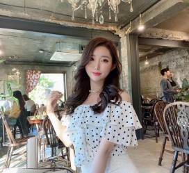 喀什想做兼职模特一般去哪找路子(想做兼职模特一般去哪找路子好)