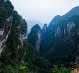 喀什伴游中国带你去湘西(湘西跟团旅游)