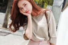 喀什韩国女模特(韩国女模特泳装表寅)