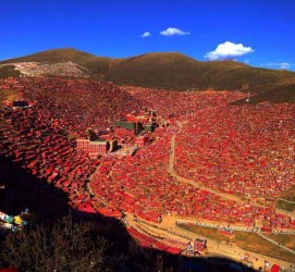 喀什色达旅游攻略(成都到色达旅游攻略)