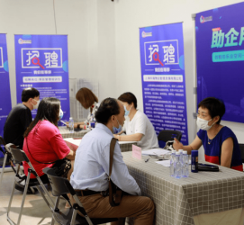 喀什上海伴游招聘 上海富豪娱乐诚聘，办公文员，经理助理