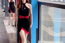 喀什女孩为挣钱在学校兼职当模特的简单介绍