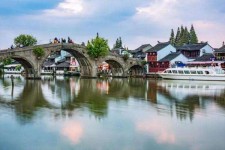 喀什上海旅游攻略(上海旅游攻略手抄报)