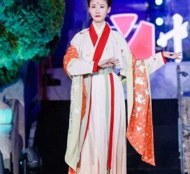 喀什汉服模特是哪种兼职的吗(网上雇用古拆汉服模特可信吗)