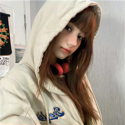 喀什商务伴游女士的年龄分布与收入水平的关系