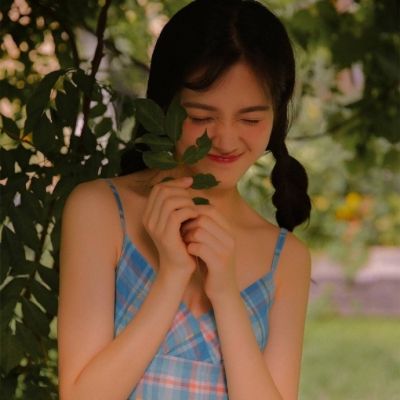 喀什伴游女生柳如烟的资料