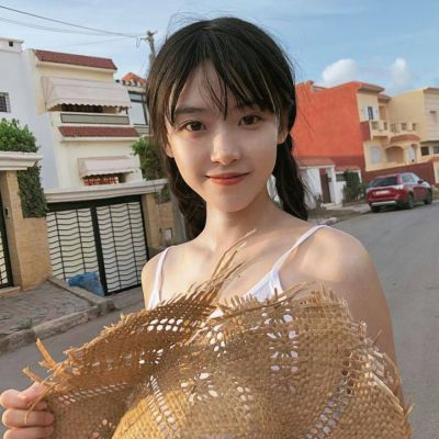 喀什伴游女生李梓萱的资料