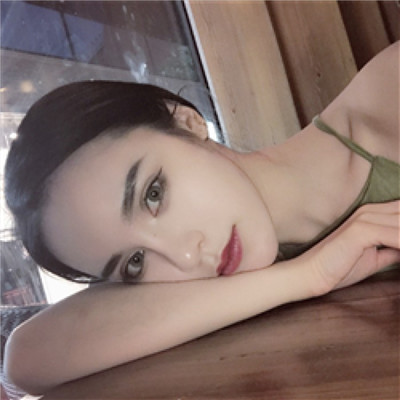 喀什伴游女生王梓萱资料