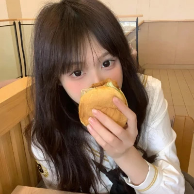 喀什伴游女生李心怡的资料