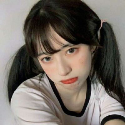 喀什伴游女生彭江舞的资料