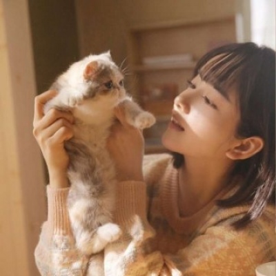 喀什伴游女生邓珊珊的资料