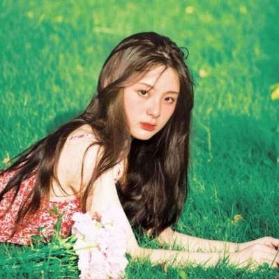 喀什伴游女生谢珞欣的资料