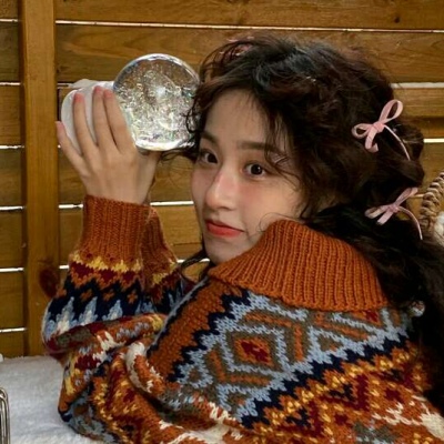 喀什伴游女生郑晓涵的资料