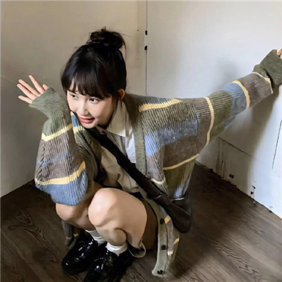 喀什伴游女生方镜月的资料