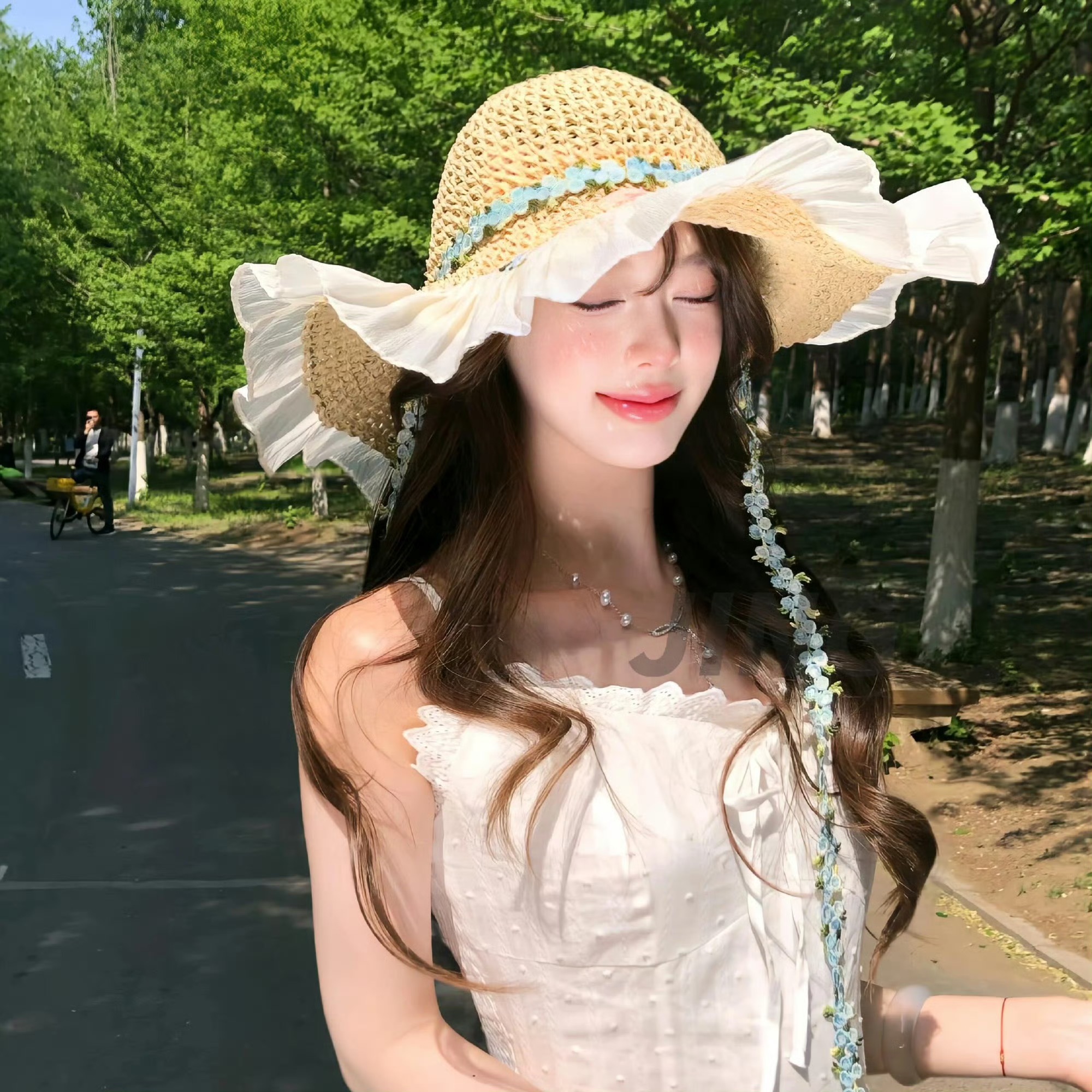 喀什伴游女生许曼姿的资料