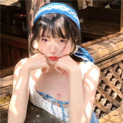 喀什伴游女生淡偲的资料