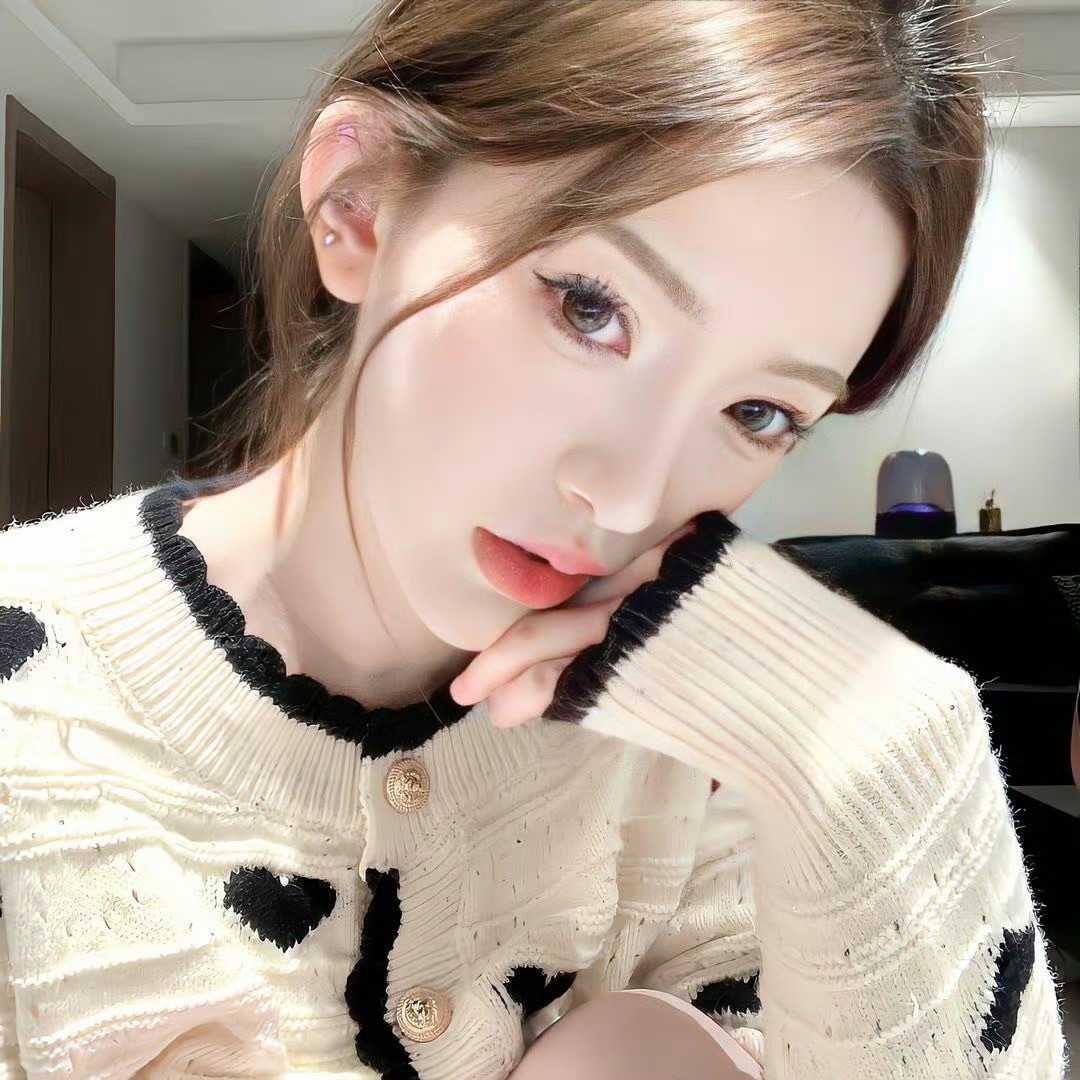 喀什伴游女生刘佳怡的资料