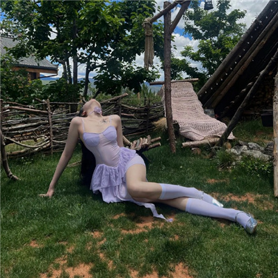 喀什伴游女生计玲珑