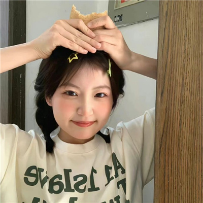 喀什伴游女生蒯慧雅