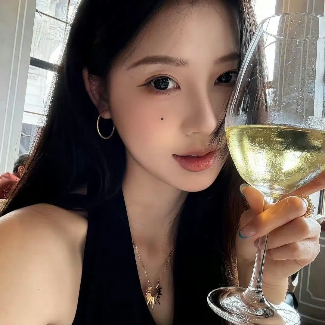 喀什伴游女生 | 张诗涵的资料