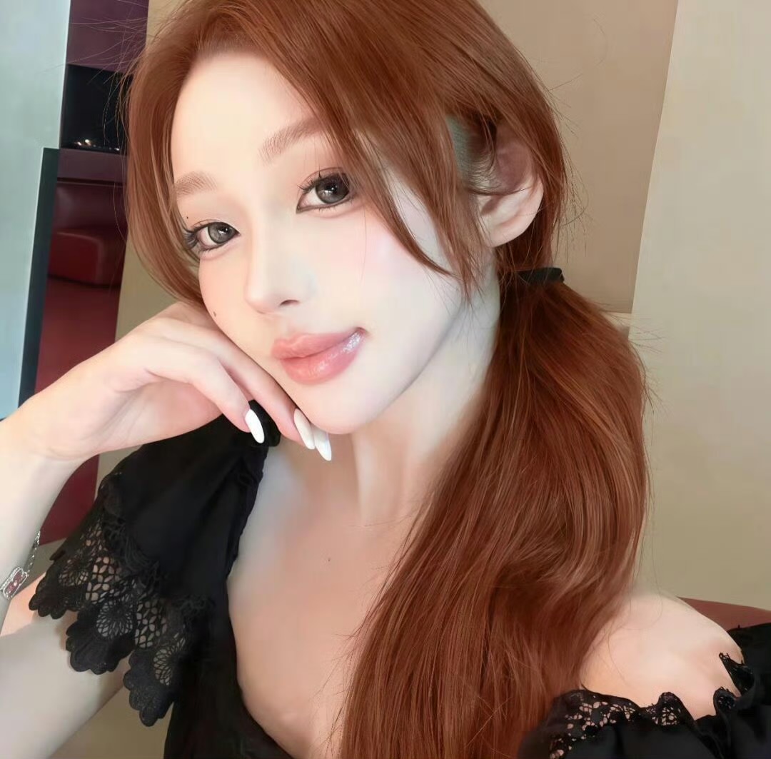 喀什伴游女生 | Victoria LiLI的资料